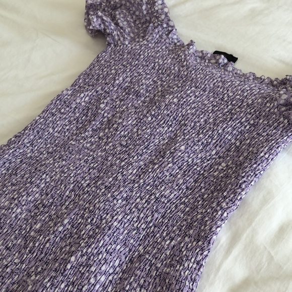 Purple floral off-shoulder mini dress. Size 6. - Picture 8 of 14